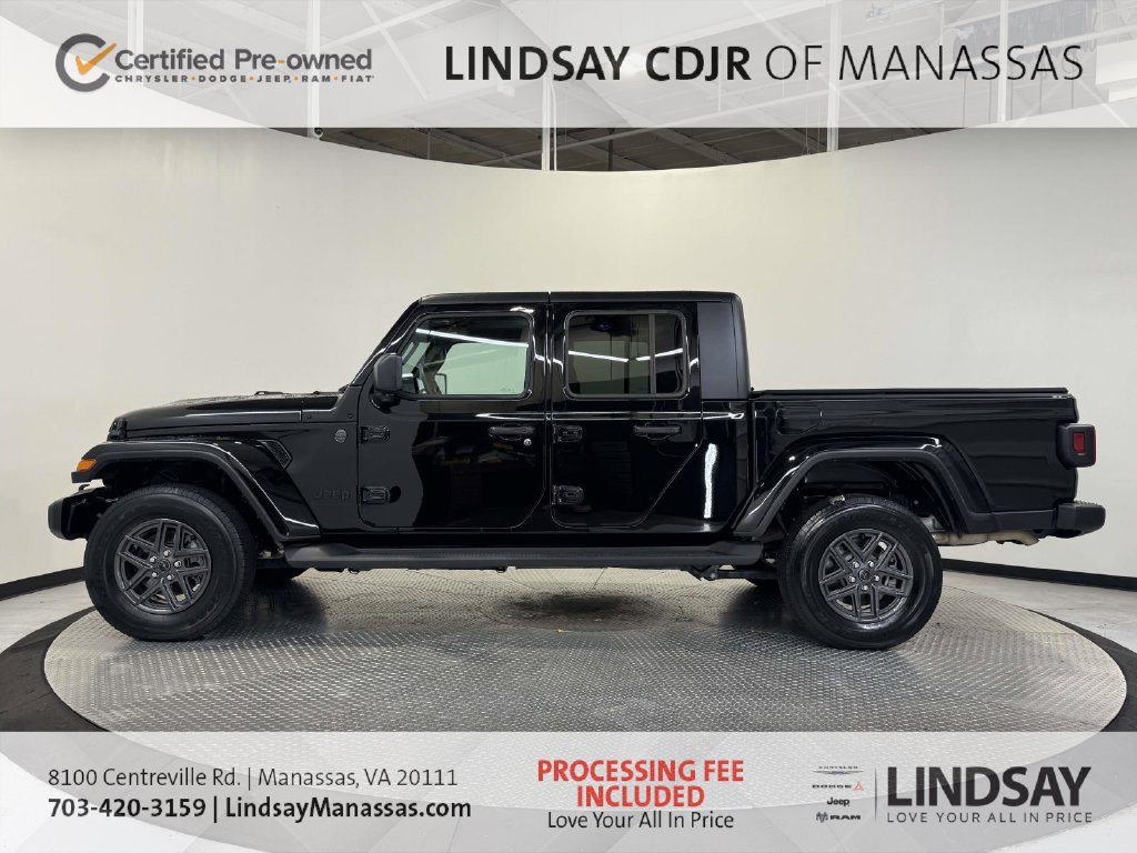 Certified 2024 Jeep Gladiator Sport AWD/4WD image 6