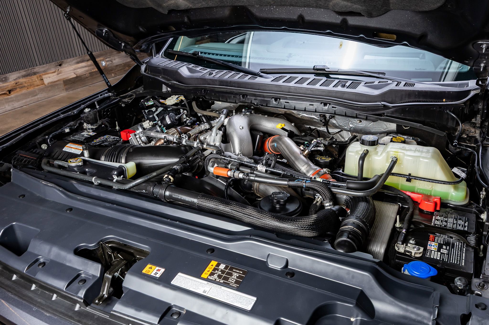 Used 2025 Ford F450 Platinum w/ Platinum Plus Package image 39