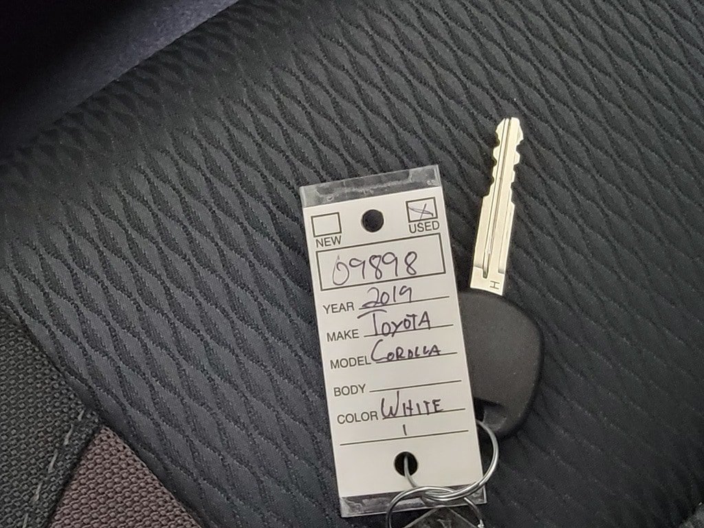 Used 2019 Toyota Corolla LE FWD image 29