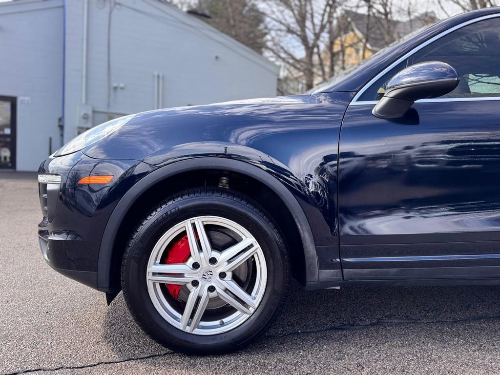 Used 2016 Porsche Cayenne image 10