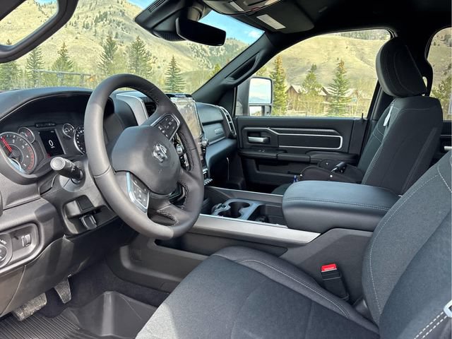 New 2026 RAM 3500 Big Horn AWD/4WD image 25
