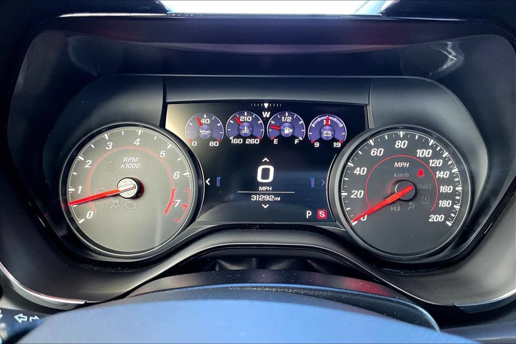 Used 2020 Chevrolet Camaro SS RWD image 12