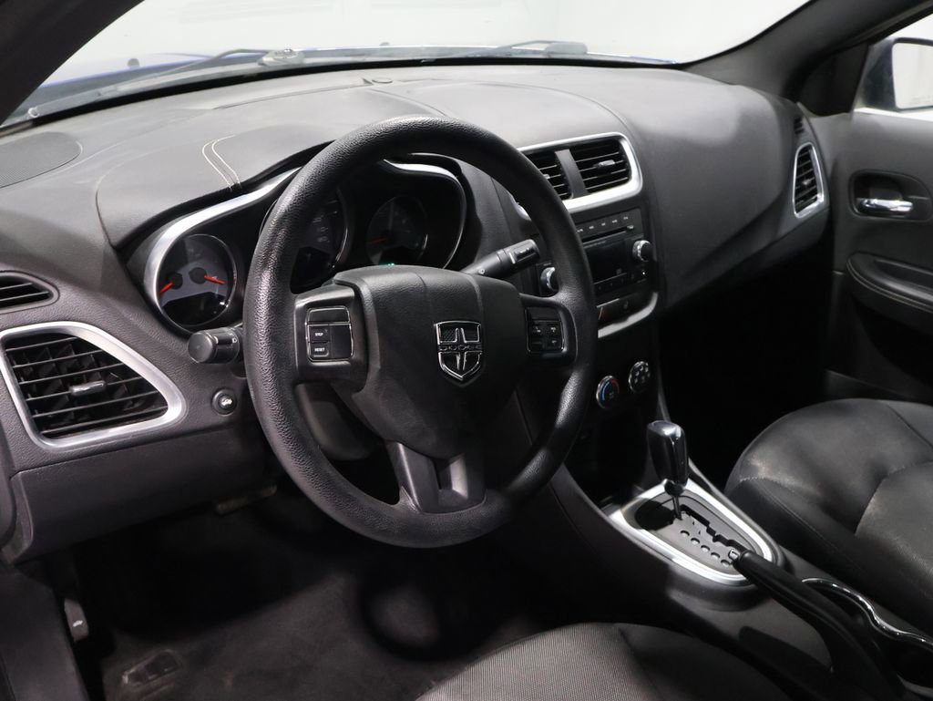Used 2014 Dodge Avenger SE image 13