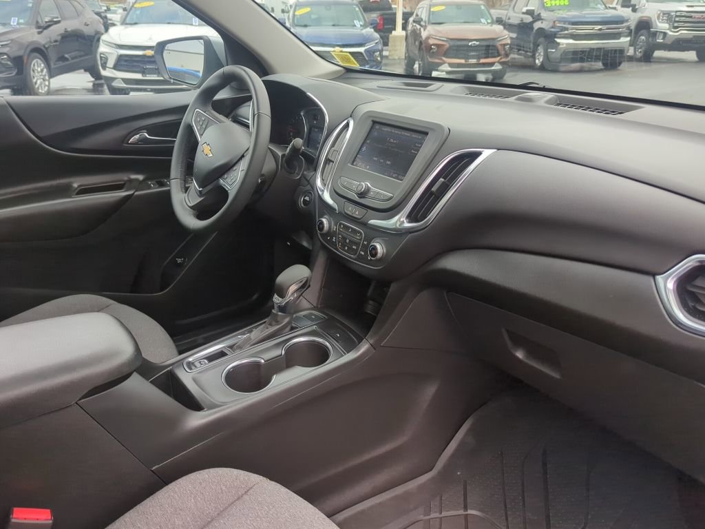 Certified 2024 Chevrolet Equinox LT w/ LPO, Floor Liner Package image 19