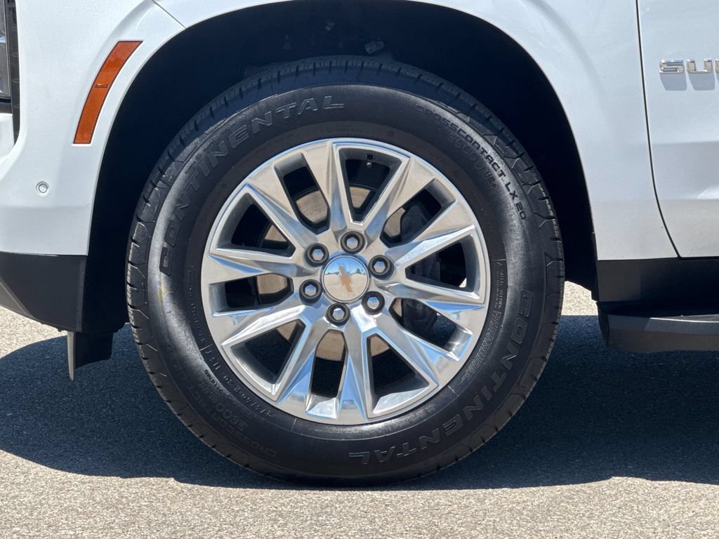 Used 2025 Chevrolet Suburban Premier RWD image 33