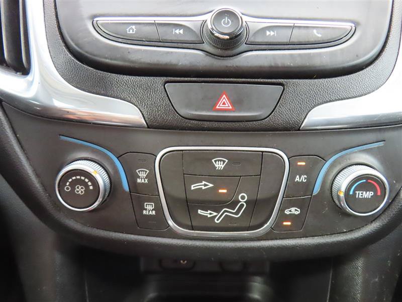 Used 2018 Chevrolet Equinox LT FWD image 26