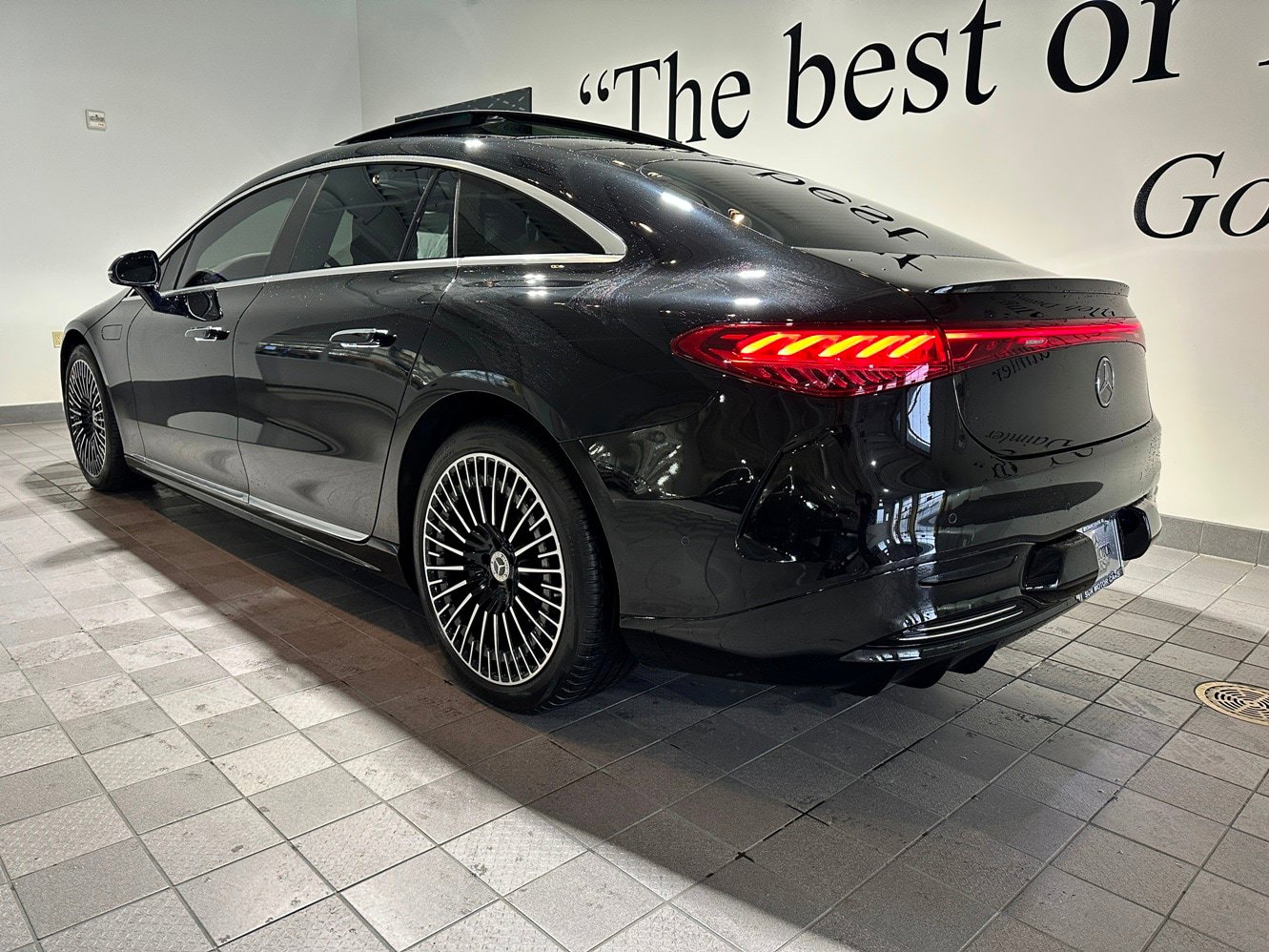 Certified 2023 Mercedes-Benz EQS 580 4MATIC Sedan image 6