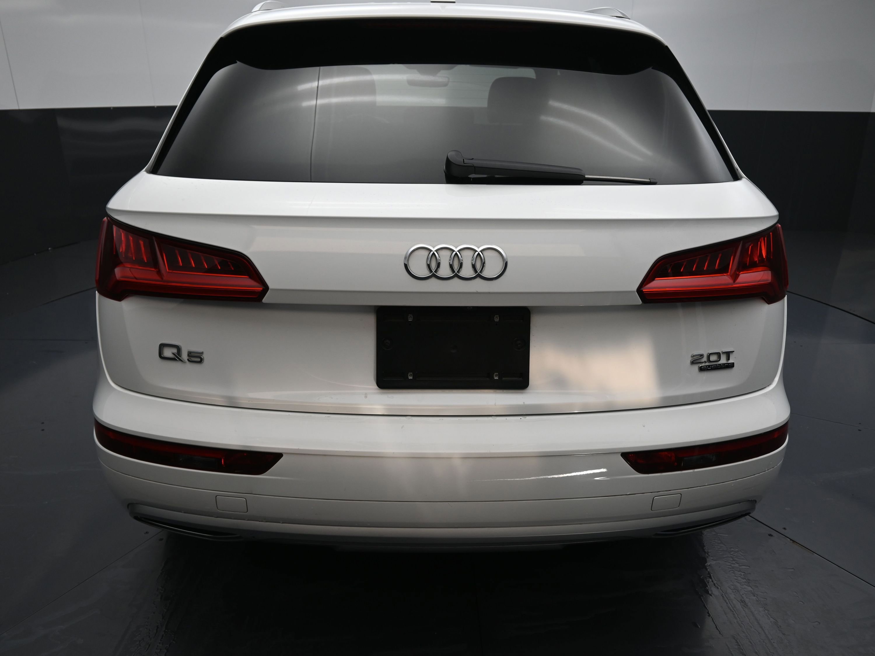 Used 2018 Audi Q5 2.0T Premium image 11