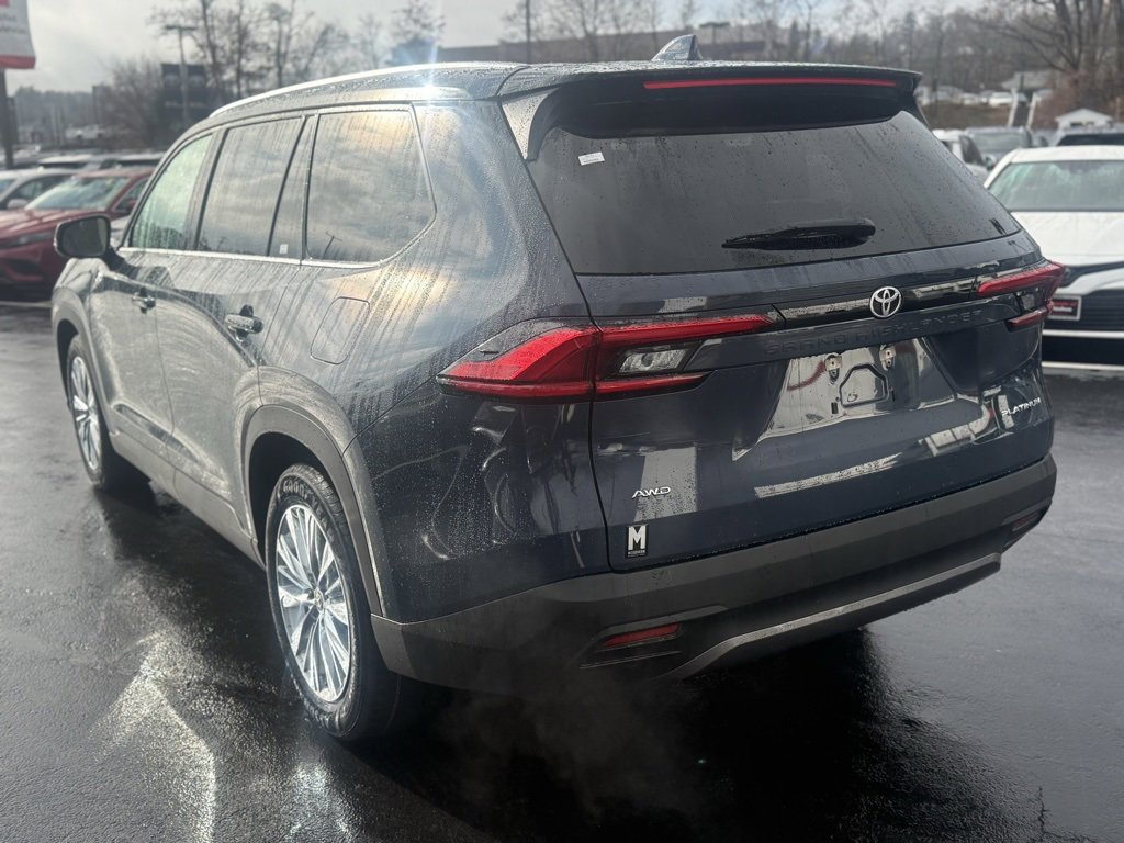 Used 2024 Toyota Grand Highlander Platinum image 5
