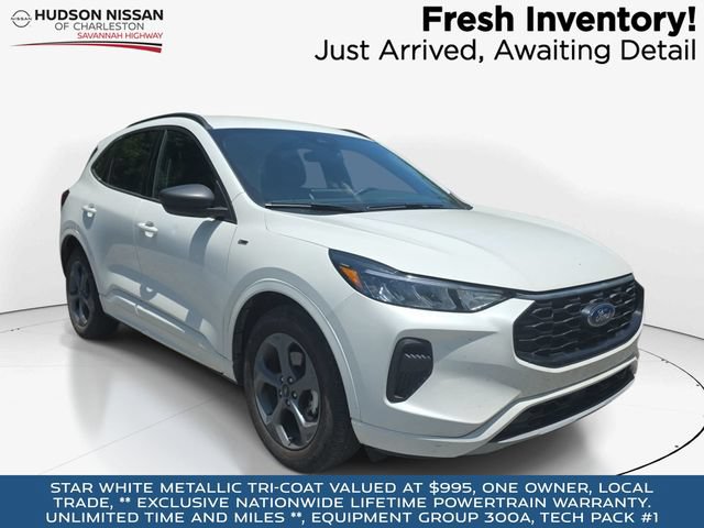 Used 2024 Ford Escape ST-Line w/ Tech Pack #1 FWD image 1
