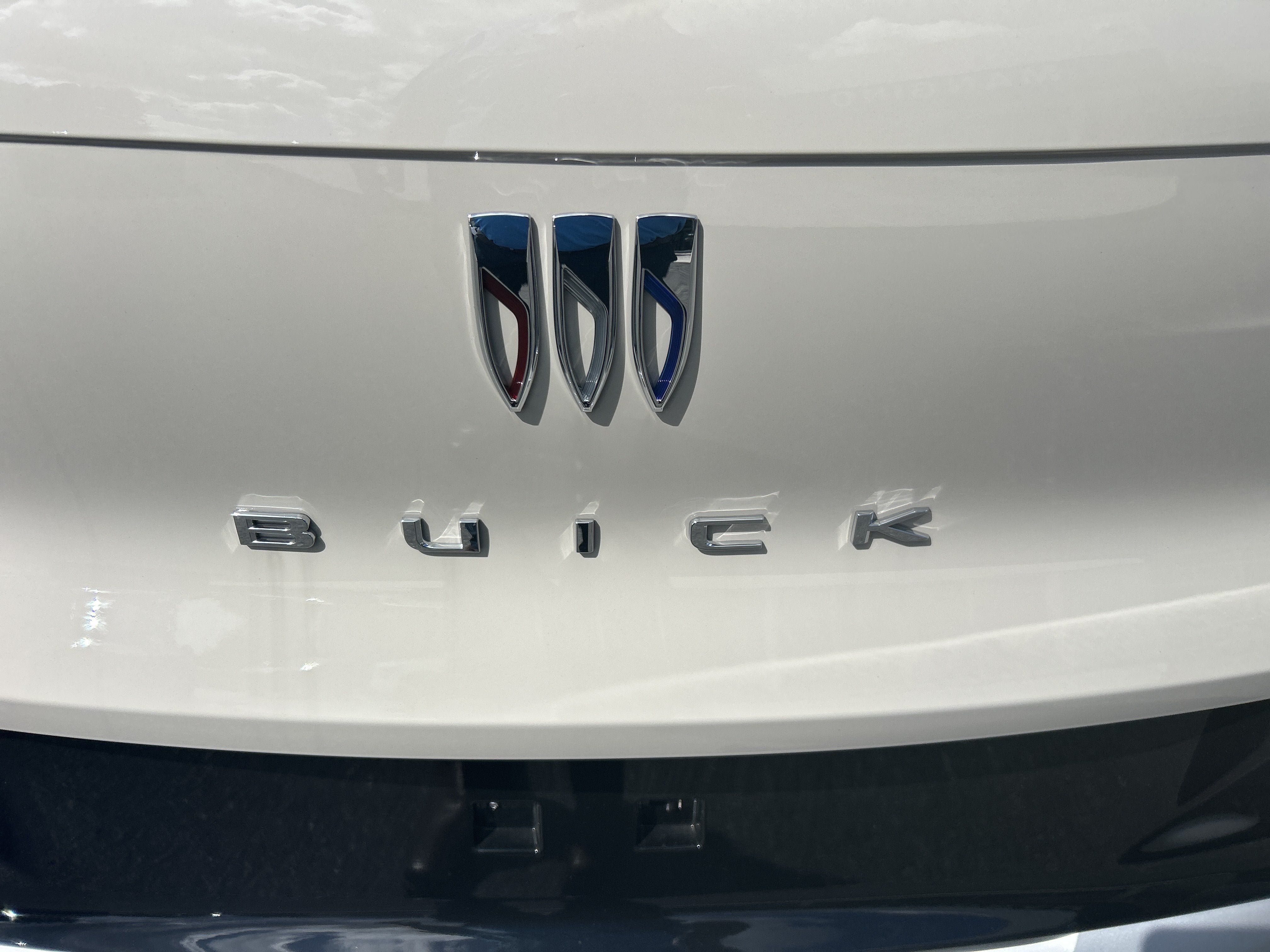 New 2026 Buick Envista Sport Touring w/ Studio Series FWD image 8