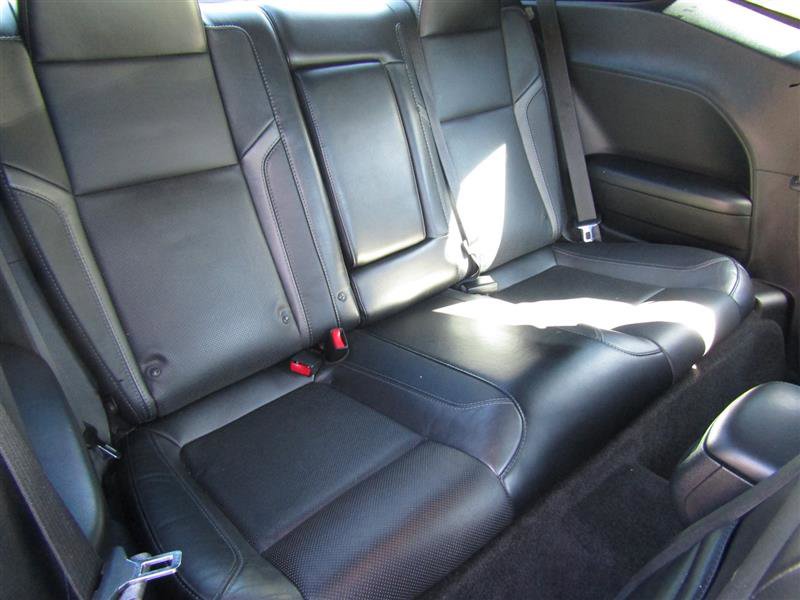 Used 2015 Dodge Challenger SXT Plus w/ Driver Convenience Group image 33