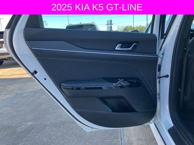 Used 2025 Kia K5 GT-Line image 16