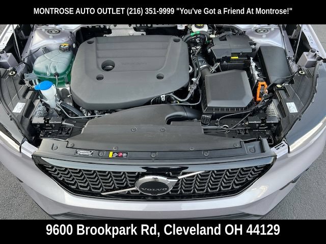 New 2026 Volvo XC40 B5 Plus w/ Protection Package Premier AWD/4WD image 40