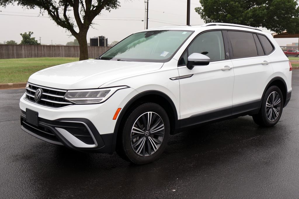 Used 2024 Volkswagen Tiguan Wolfsburg Edition FWD image 11