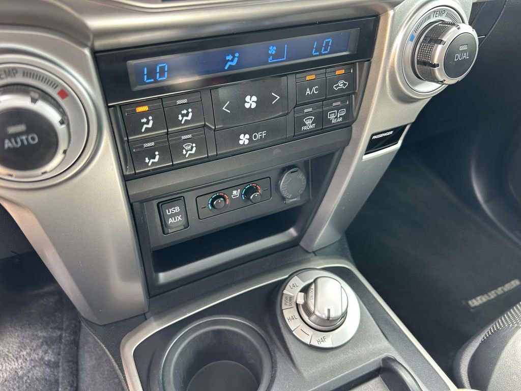 Used 2019 Toyota 4Runner Limited AWD/4WD image 26