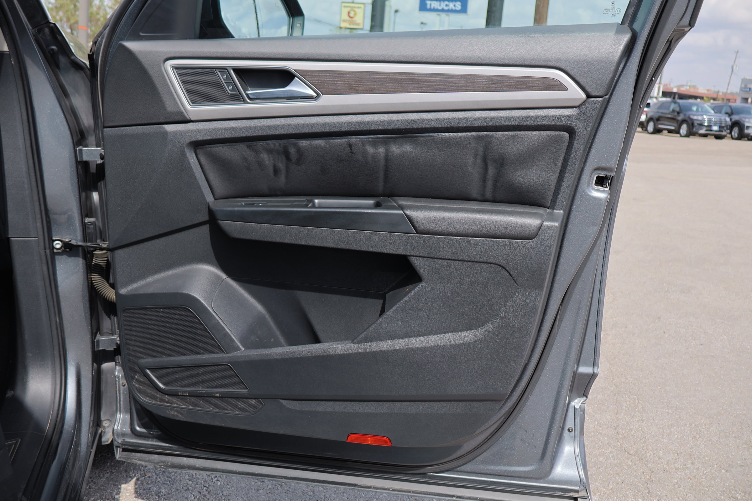 Used 2019 Volkswagen Atlas SEL R-Line image 42