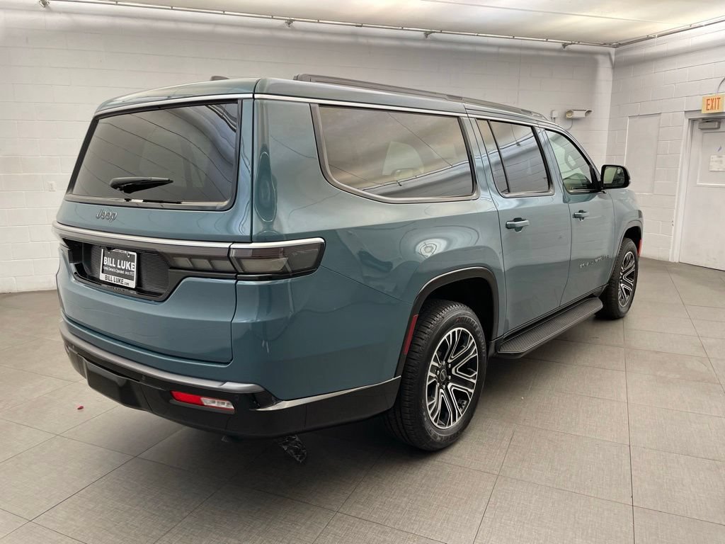 New 2026 Jeep Grand Wagoneer L 2WD image 4