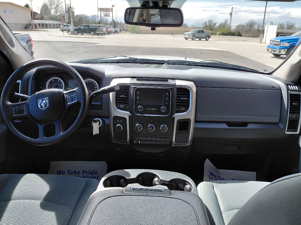 Used 2016 RAM 2500 SLT AWD/4WD image 12