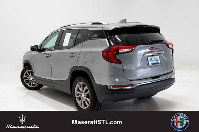 Used 2024 GMC Terrain SLT image 23