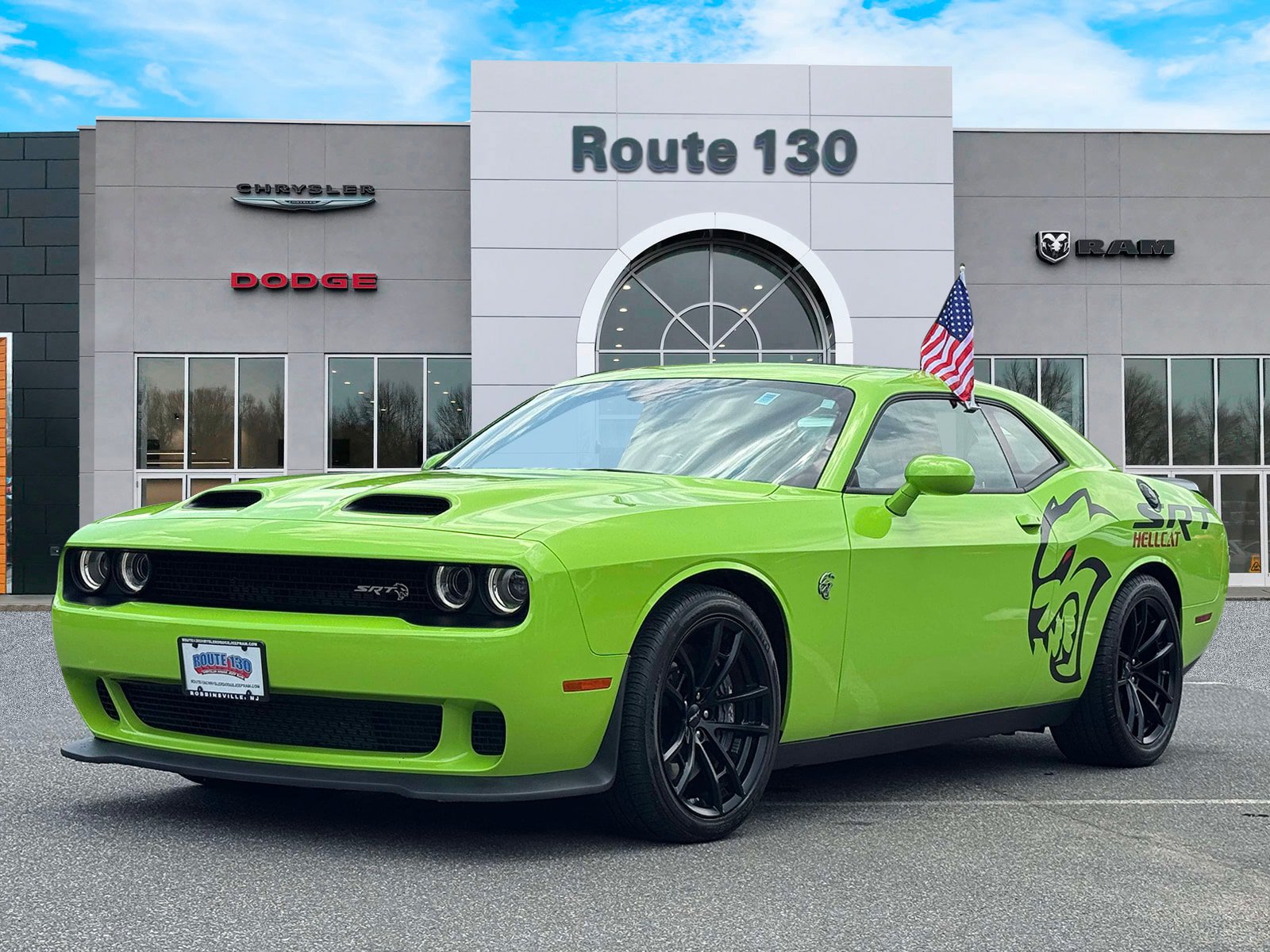 Used 2023 Dodge Challenger SRT Hellcat w/ Driver Convenience Group RWD image 2