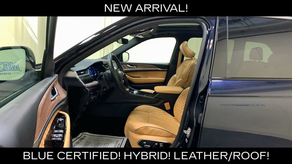 Used 2022 Jeep Grand Cherokee Summit AWD/4WD image 35