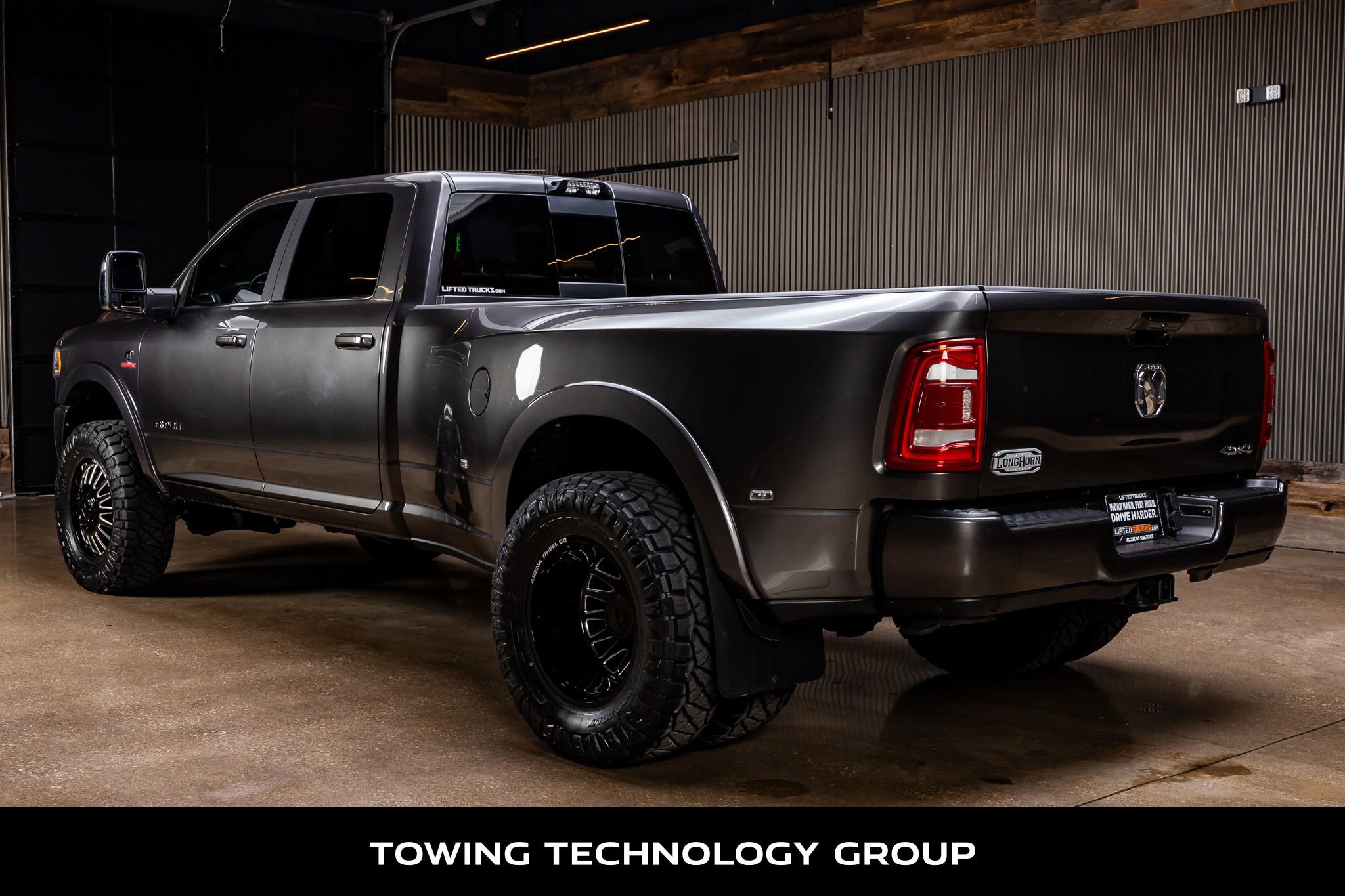 Used 2024 RAM 3500 Limited w/ Towing Technology Group image 7