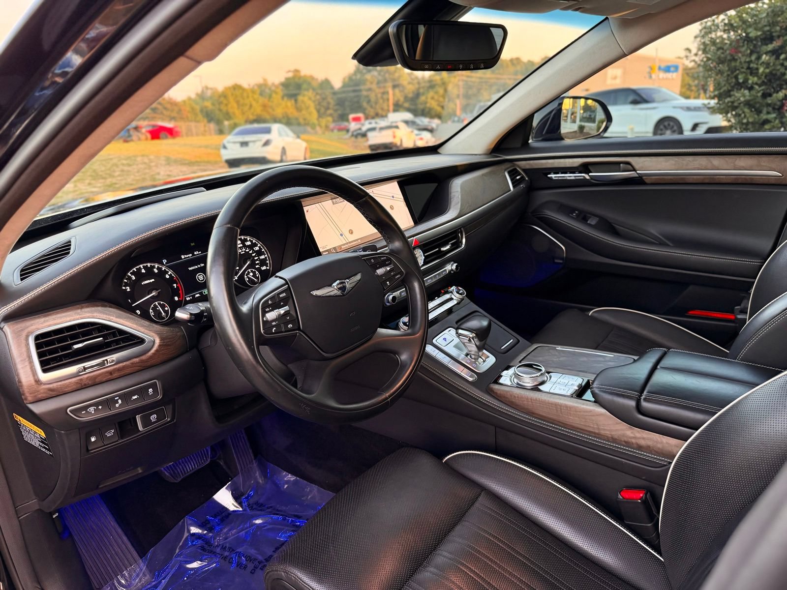 Used 2020 Genesis G90 3.3T Premium RWD image 25