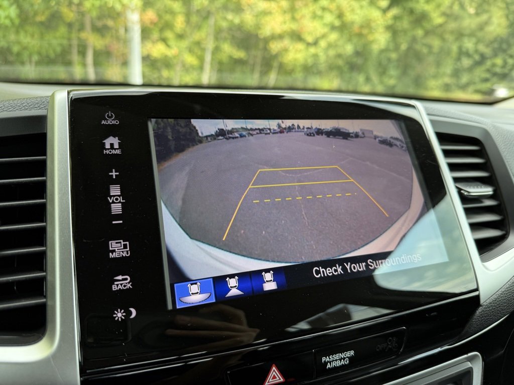 Used 2018 Honda Pilot Touring image 41