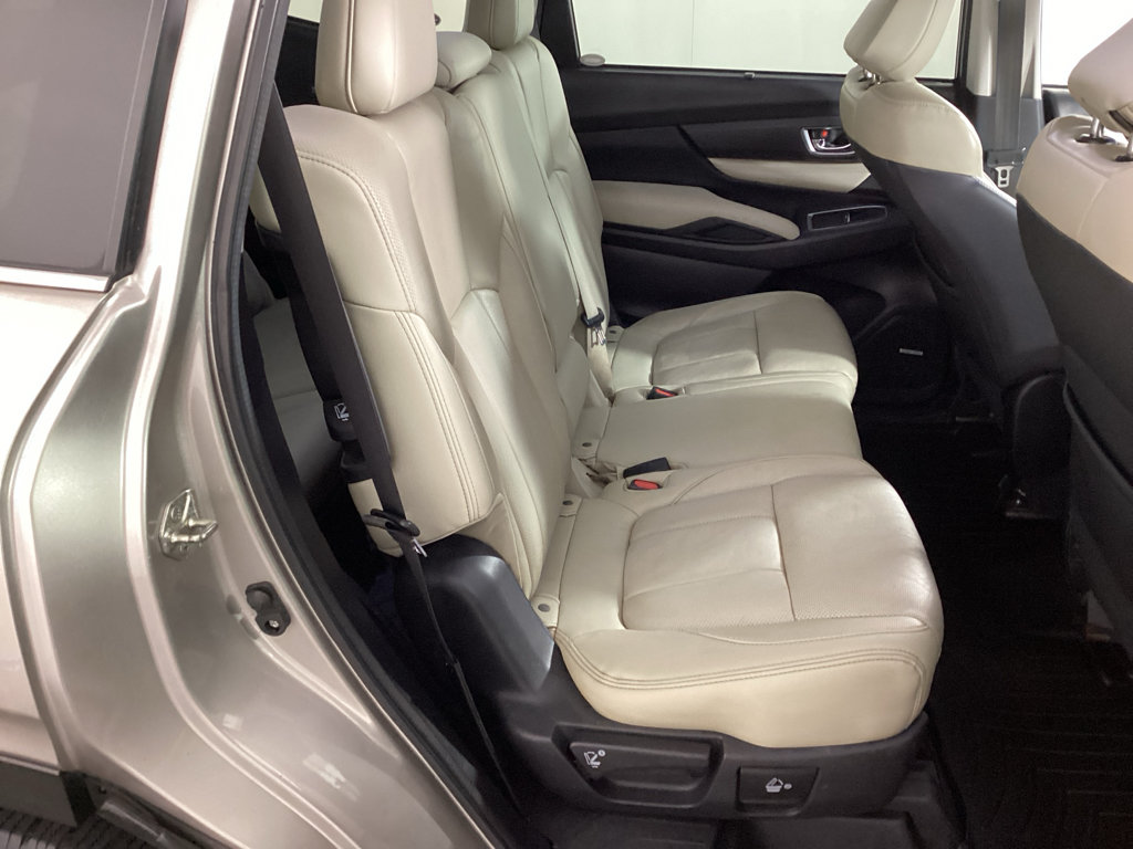 Used 2020 Subaru Ascent Limited w/ Technology Package AWD/4WD image 11