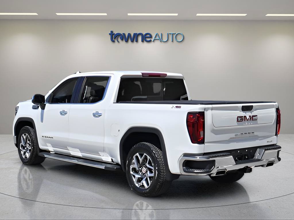 Used 2024 GMC Sierra 1500 SLT w/ SLT Premium Plus Package AWD/4WD image 5