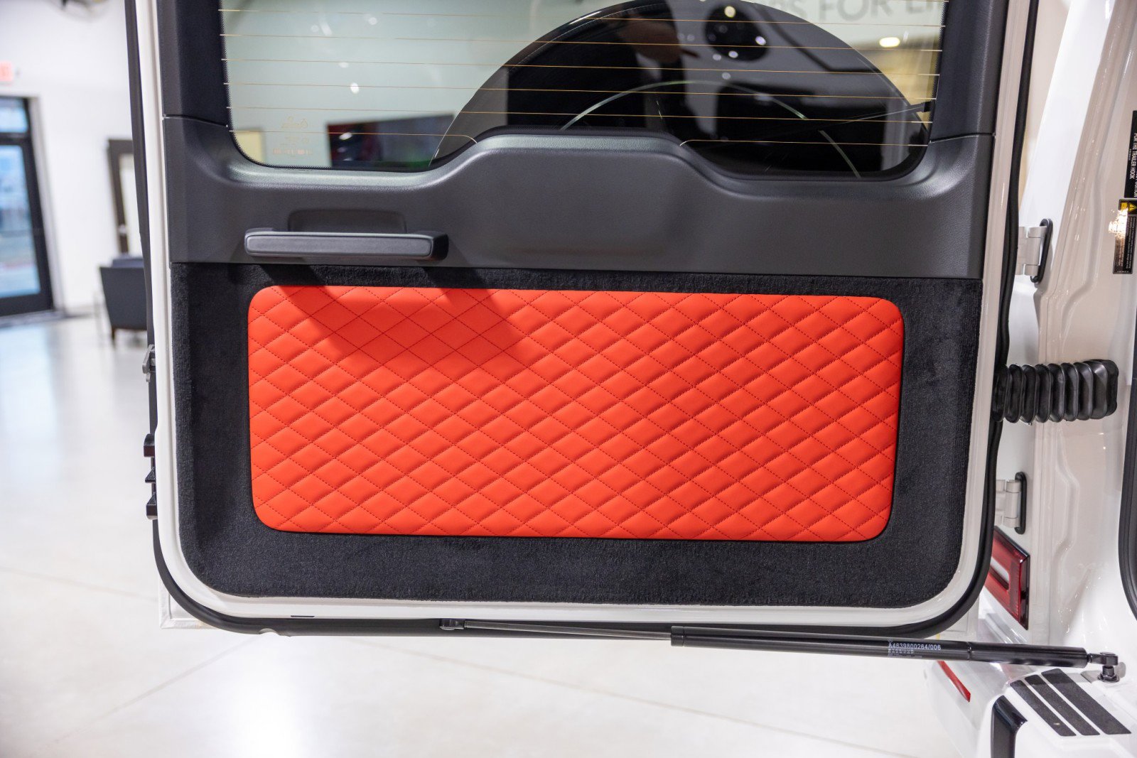 Used 2026 Mercedes-Benz G 63 AMG 4MATIC image 32