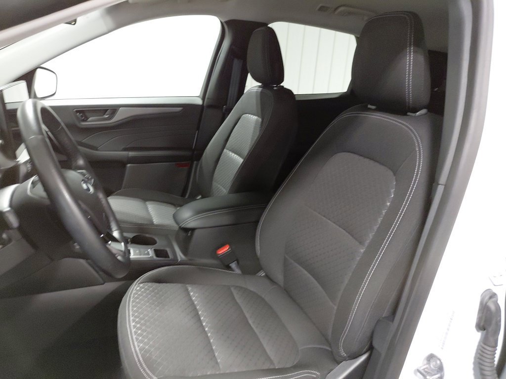Used 2024 Ford Escape Active w/ Tech Pack #1 AWD/4WD image 5