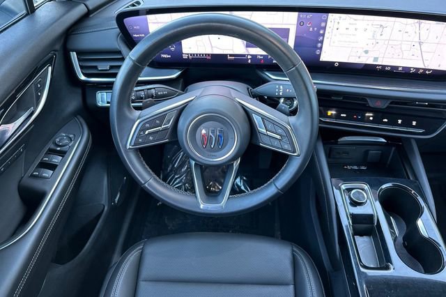 Used 2025 Buick Envision Preferred image 16