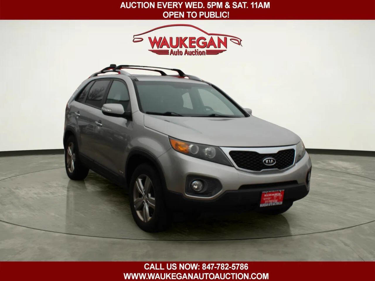 Used 2013 Kia Sorento EX w/ EX V6 Premium Pkg image 3