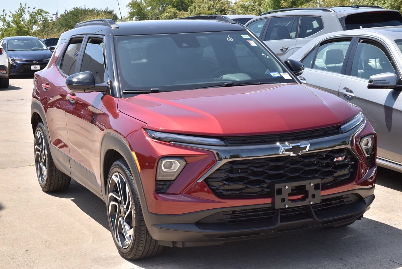 Used 2025 Chevrolet TrailBlazer RS w/ Driver Confidence Package FWD image 4