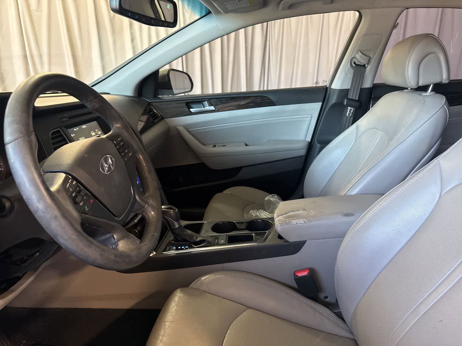 Used 2016 Hyundai Sonata Limited w/ Cargo Package FWD image 21
