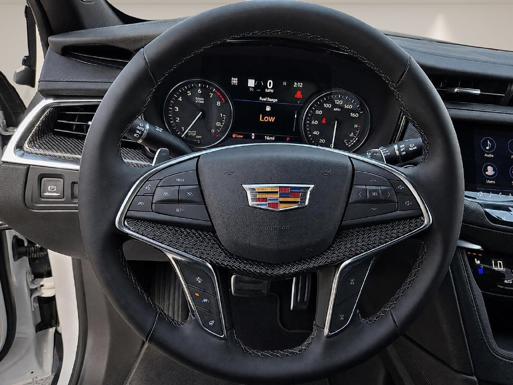 New 2026 Cadillac XT5 Sportv w/ LPO, Onyx Lite Package AWD/4WD image 16