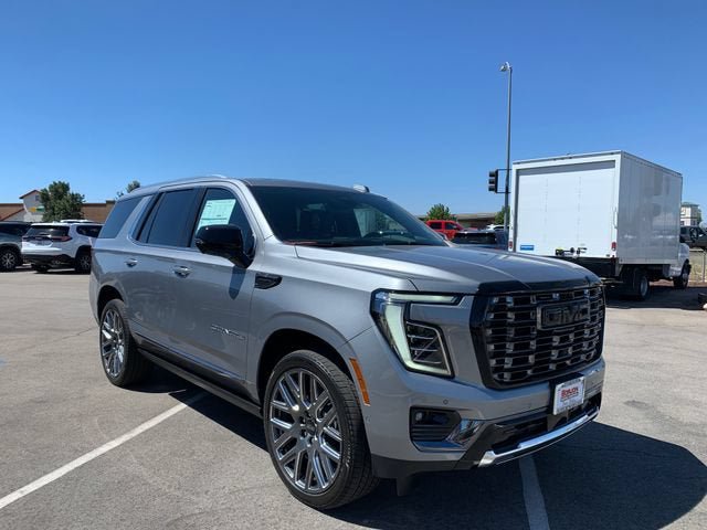New 2026 GMC Yukon Denali Ultimate AWD/4WD image 4