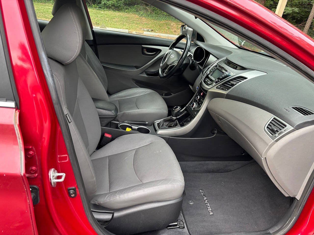 Used 2014 Hyundai Elantra Sport FWD image 21