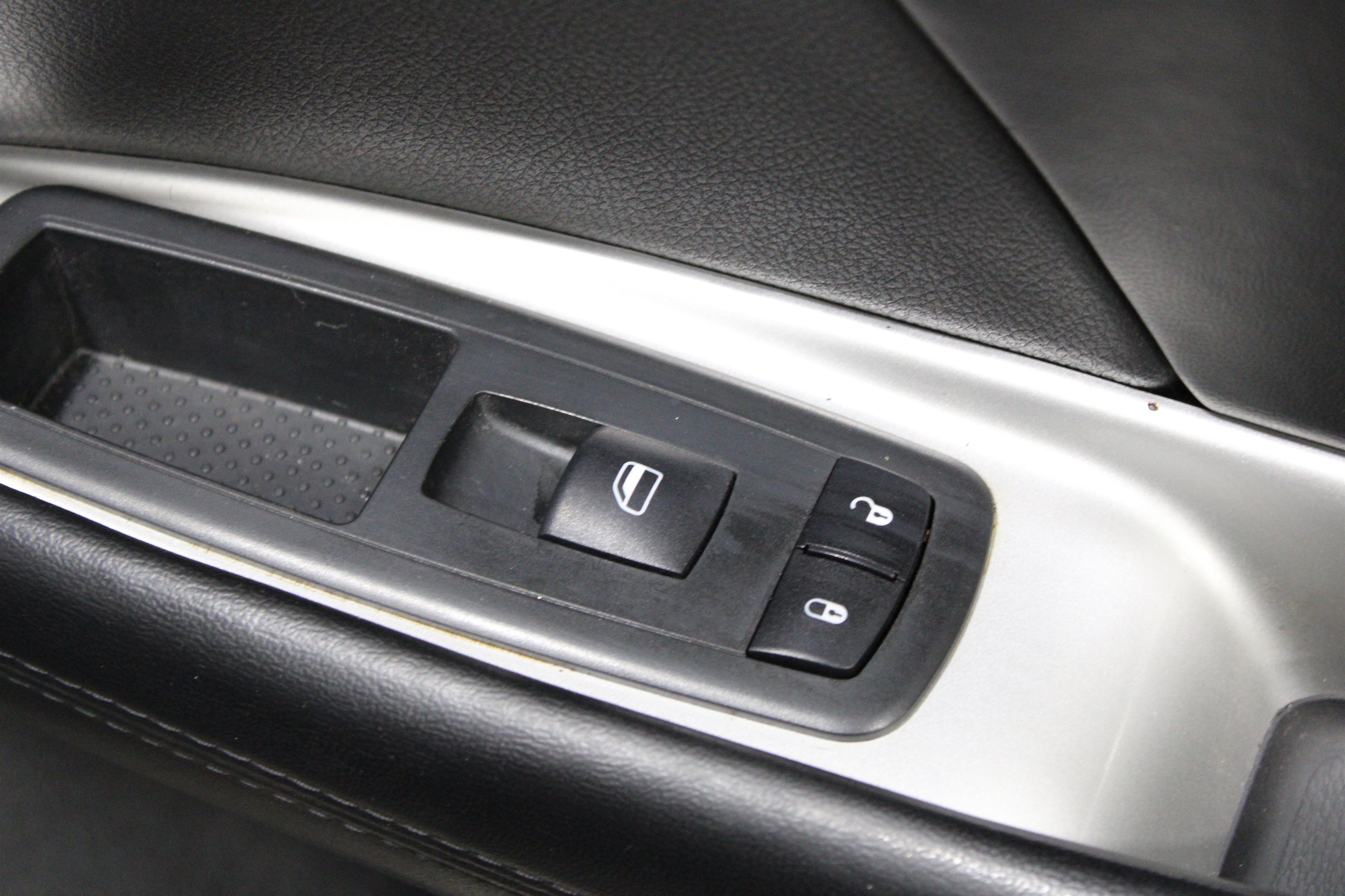 Used 2020 Dodge Journey SE w/ SE Popular Equipment Group FWD image 27