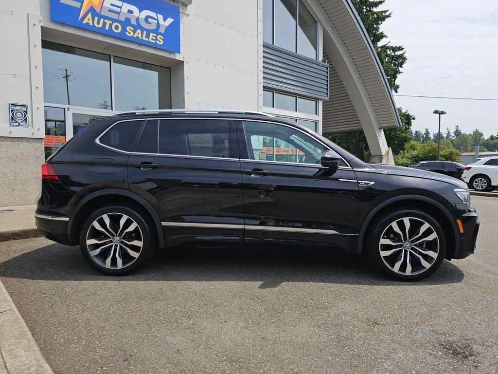 Used 2021 Volkswagen Tiguan SEL Premium R-Line w/ 3rd Row Seat Package AWD/4WD image 9