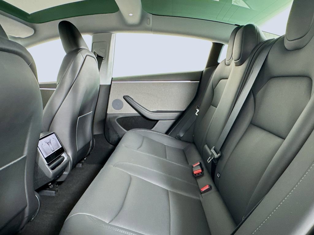 Used 2024 Tesla Model 3 Standard Range image 11