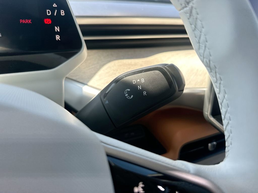 New 2025 Volkswagen ID. Buzz Pro S Plus image 45