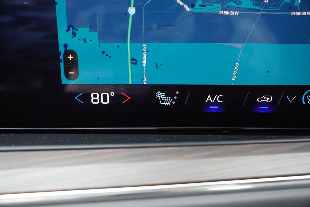 Used 2025 Chevrolet Tahoe LT image 6