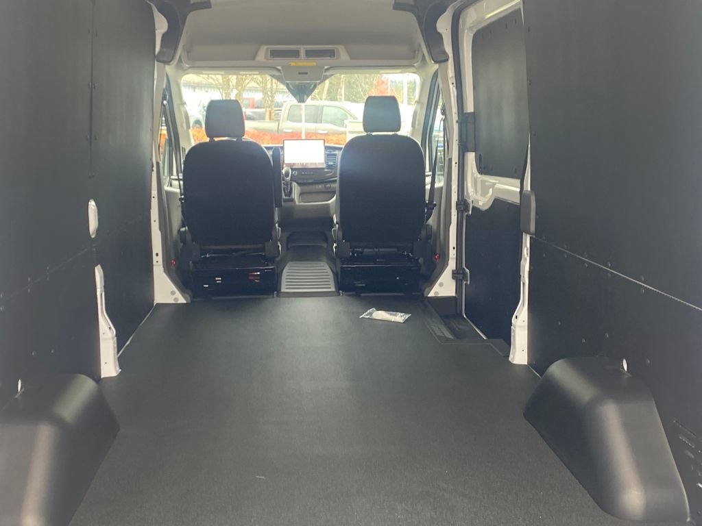 New 2026 Ford Transit 250 148 Medium Roof Extended AWD w/ Load Area Protection Package image 27