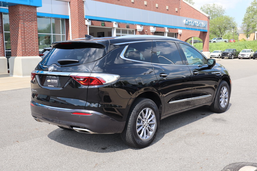Certified 2024 Buick Enclave Essence w/ Technology Package AWD/4WD image 35