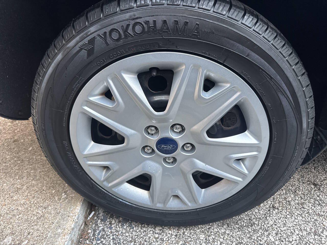 Used 2013 Ford Escape S FWD image 24
