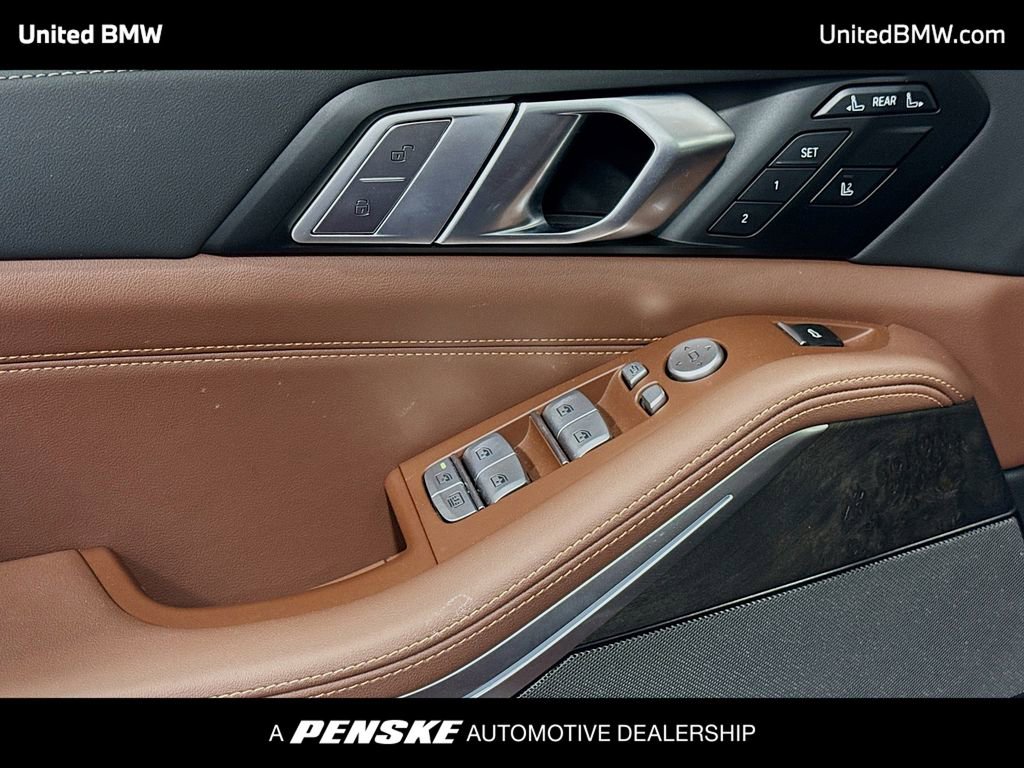 Certified 2026 BMW X7 xDrive40i AWD/4WD image 3