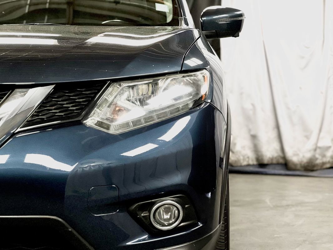 Used 2016 Nissan Rogue SL image 3